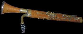 Glicibarifono de Catterini, en1838, ancêtre de la clarinette basse